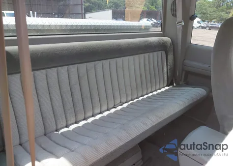 1994 GMC Sierra C1500 из США, поврежденный, VIN 2GTEC19K5R1517805